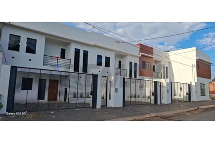 VENDO DUPLEX EN FERNANDO DE LA MORA ZONA SUR