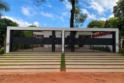 Chalet - Venta - Luque, Central, Paraguay