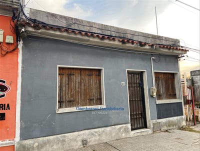 Tres casas a la venta en un solo padrón. Ideal para renta