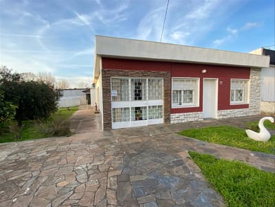 Dos casas a la venta en el mismo padrón. Ambas Alquiladas.
