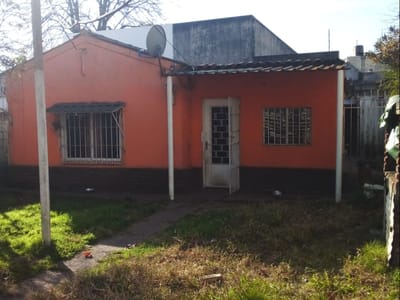 Casa a la venta en barrio colon  en exelente ubicacion