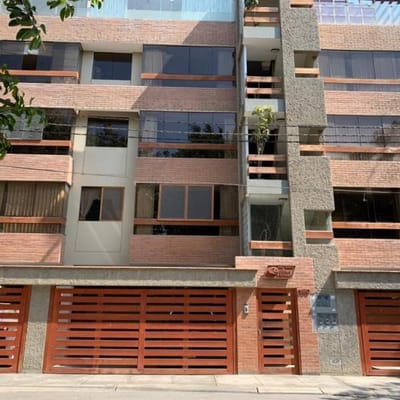 Vendo Departamento tercer piso Urb Santa Victoria