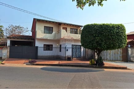 VENDO CASA DE DOS PISOS EN LUQUE- CAMPO GRANDE