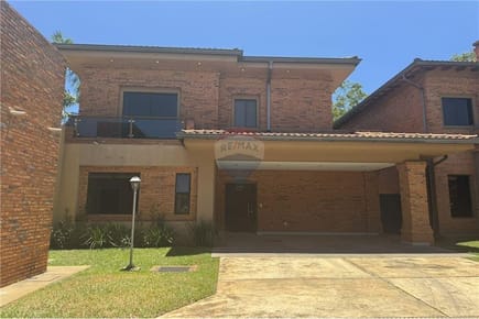 Residencia Exclusiva en Barrio Cerrado Laguna Gran