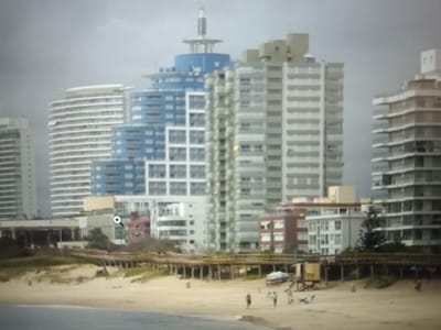 Apto En Edificio Frente Al Mar