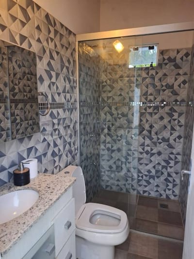 VENDO CASA EN LAURELTY LUQUE