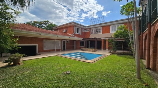 Alquilo Residencia en Villa Morra Ideal para Oficina o Vivienda