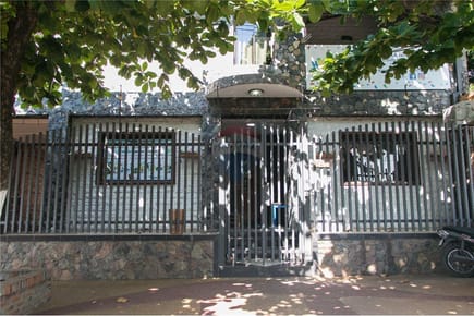 ALQUILO CASA CON PISCINA EN LAMBARE