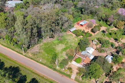 AMPLIA PROPIEDAD DE 1500 M2 SOBRE ASFALTO