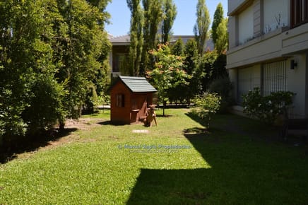 APARTAMENTO 3 DORM. CARRAS PLANTA BAJA FONDO CON PARRILLERO
