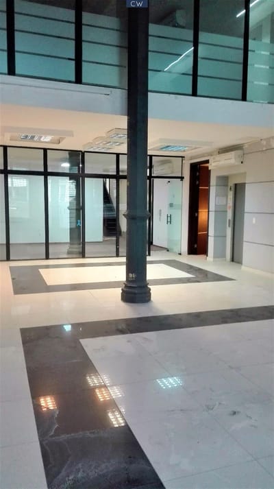 EDIFICIO FRENTE AL PALACIO TARANCO TODO A NUEVO
