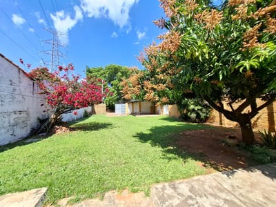 LAMBARÉ!!! VENDO ENCANTADORA CASA