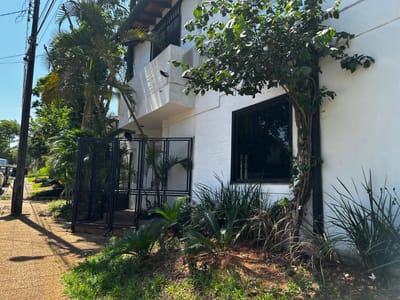 ALQUILO DÚPLEX EN EL B° MBURUCUYÁ AVD 1ER PRESIDENTE