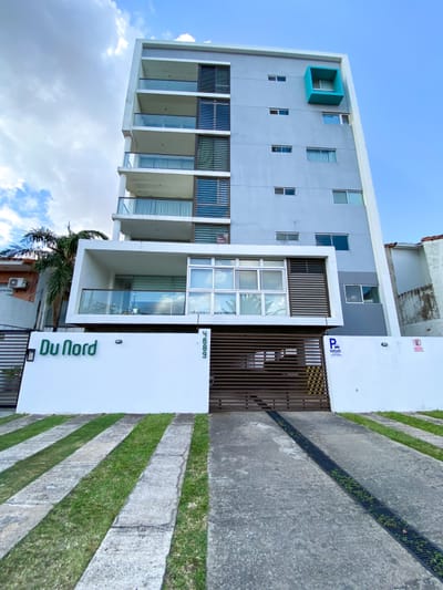 Dpto. en venta - Sobre la Av. Beni