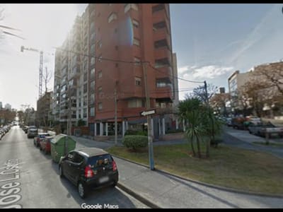 VENDE GARAGE EN POCITOS. Edificio Lina. OSORIO esq.  Benito blanco