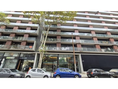 VENDE APARTAMENTO 1 DORMITORIO, BALCÓN Y GARAJE - ALQUILADO