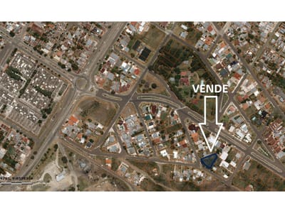 VENDE TERRENO 649 m2. BARRIO LEGISLATIVO - FINANCIADO - RIVERA