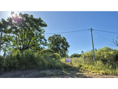 VENDE TERRENO URBANO DE 10.527 M2 - CIUDAD DE RIVERA - RIVERA