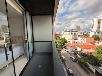 EN ALQUILER MONOAMBIENTE AMOBLADO A ESTRENAR EN EQUIPETROL