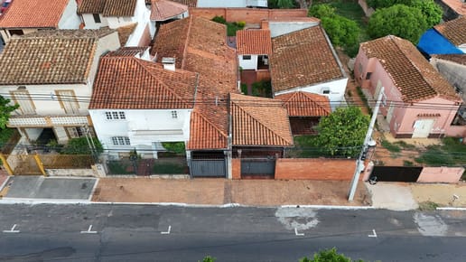 ALQUILO O VENDO HERMOSA RESIDENCIA EN BARRIO SAJONIA-ASUNCION