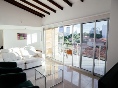  ALQUILO – Departamento Amoblado de 2 Dormitorios | Las Lomas
