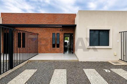 ÚPLEX EN VENTA – CIUDAD DE LUQUE