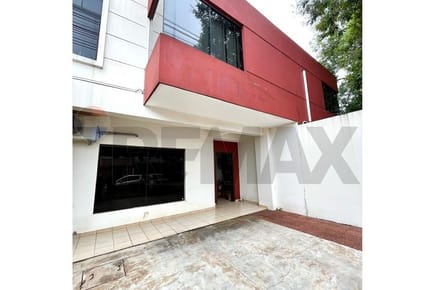 ALQUILO DUPLEX BARRIO VILLA AMELIA FDO ZONA PINEDO SHOPPING