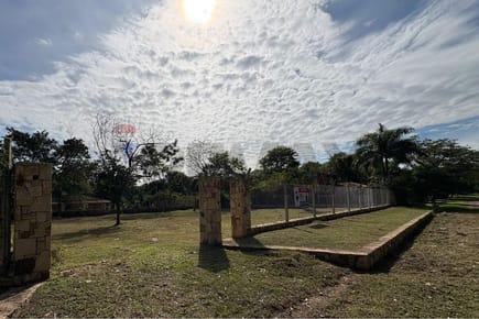 EN VENTA GRAN TERRENO EN SAN BERNARDINO ZONA DELFINA 