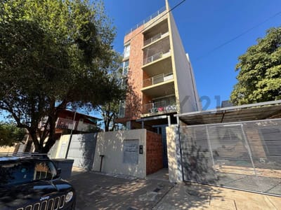 VENDO DEPTO DE 2 DORMITORIOS ZONA PARQUE DE LA SALUD