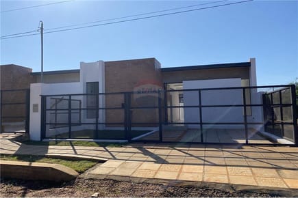 VENDO CHALET A ESTRENAR EN LUQUE