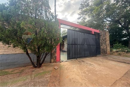 Alquilo casa en san Lorenzo 