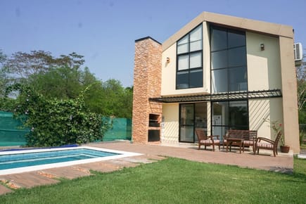 Vendo Casa amoblada en Barrio Cerrado de Ypacaraí