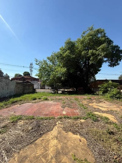 TERRENO DE 740m2 EN VENTA BARRIO MBURICAÓ – ASUNCIÓN