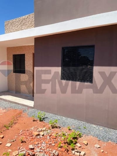 CASA A ESTRENAR EN AREGUÁ – CAACUPEMÍ