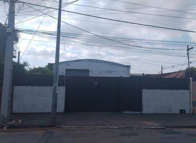 ALQUILO TINGLADO ZONA 4 MOJONES MERCADO DE ABASTO