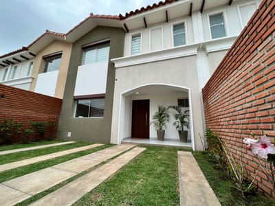 CASAS EN VENTA ZONA NORTE
