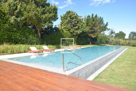 Venta Apartamento Punta del Este 2 Dormitorios , piscina.-
