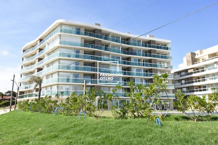 Apartamento Venta Dormitorio y medio frente al mar