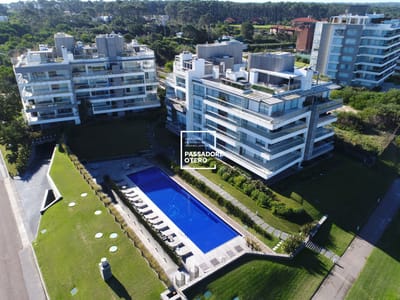 Vende apartamento 2 dormitorios Punta del Este BRAVA