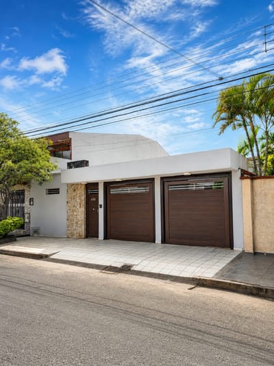 CASA EN VENTA DE UNA PLANTA AV PARAGUA 3ER ANILLO