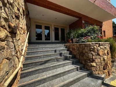Departamento de 3 dormitorios en las Mercedes - 120.000 usd