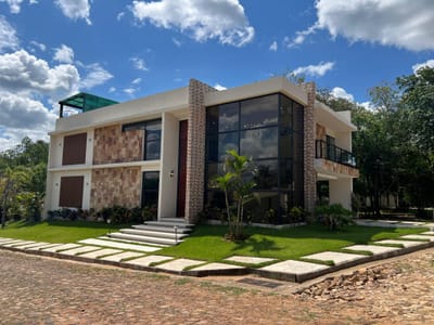 *Alquilo Lujosa Residencia Amoblada en San Bernardino - Barrio Sunset Hills* 