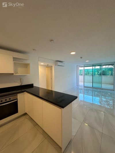 ALQUILO DEPARTAMENTO CON PATIO PRIVADO EN CONDOMINIO CERRADO MRA