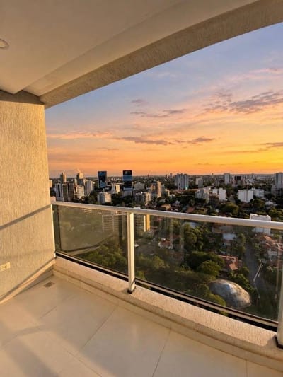 Disponible en alquiler: EXCLUSIVO DEPARTAMENTO AMOBLADO - PISO 25 SOBRE MOLAS