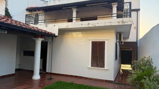 ALQUILO CASA -  BARRIO TEMBETARY