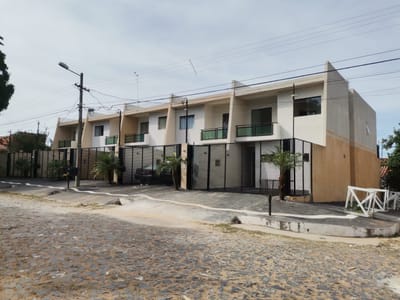 EN VENTA DUPLEX EN LAMBARE LIMITE CON ASUNCION 