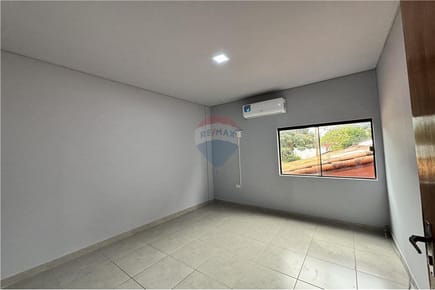 VENTA CASA EN ESQUINA BARRIO PALOMAR - LAMBARE