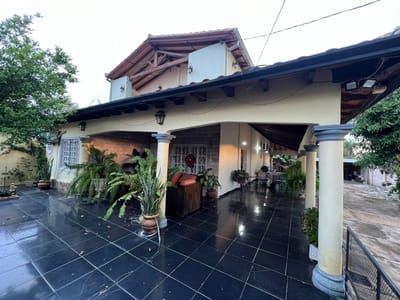 EN VENTA CASA EN SAN LORENZO 