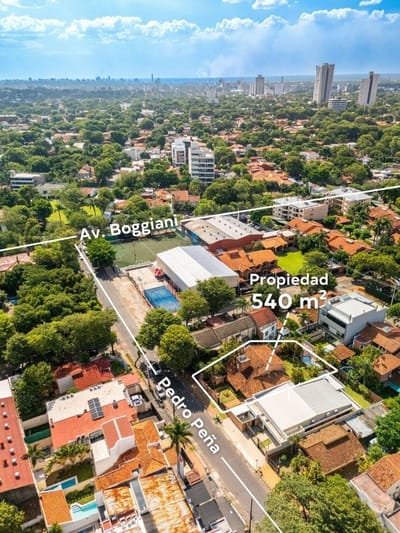 VENTA DE AMPLIA PROPIEDAD A REFACCIONAR O DEMOLER EN EL BARRIO VILLA AURELIA