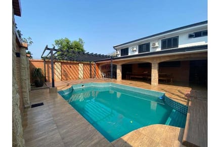 VENDO HERMOSA RESIDENCIA EN SAN LORENZO